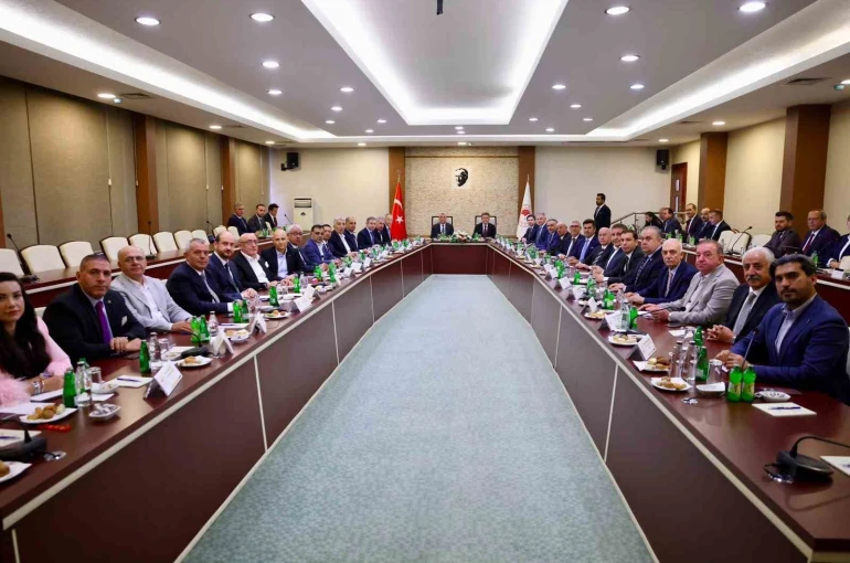 Duyan, Ankara’da tarım ve ticaret sektörü toplantısına katıldı