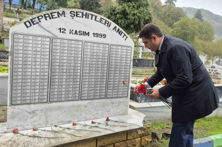 Düzce depreminin 26. yılında acılar hala taze 