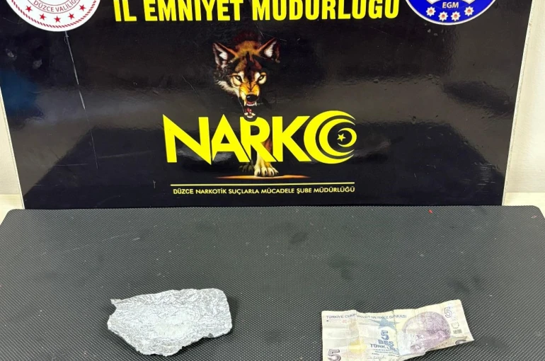 Düzce’de 2 zehir tacirine polis operasyonu 