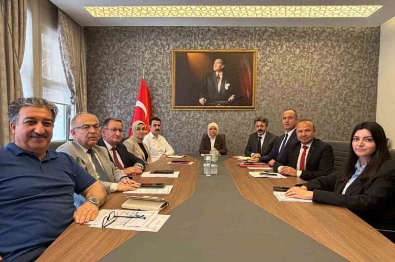 Düzce’de eğitim çalışmaları değerlendirme toplantısında ele alındı 