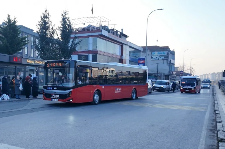 Düzce’de öğrenciye 1 biniş 9.60 lira oldu 
