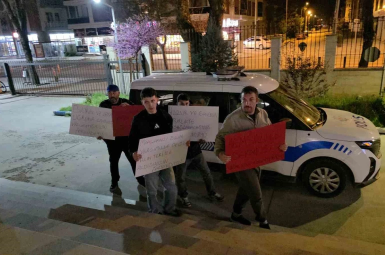 Düzce’de polislere anlamlı sürpriz: "İyi ki varsınız" 