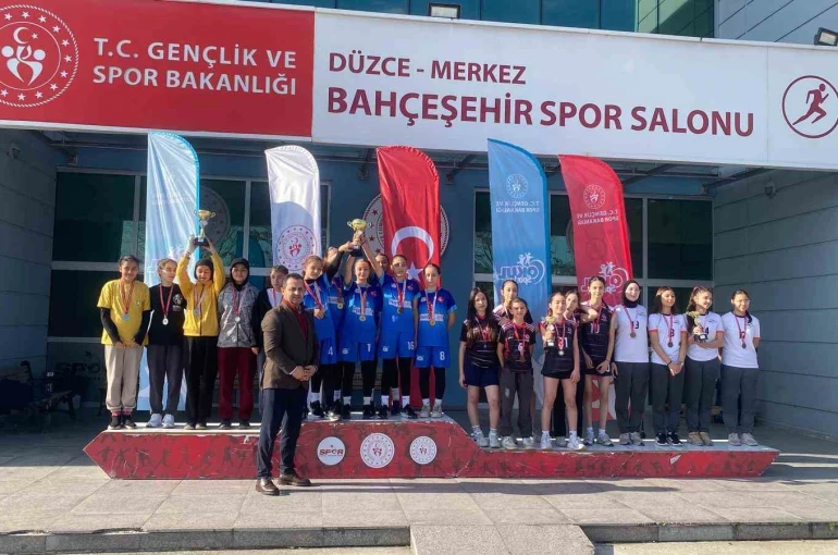 Düzce’nin en hızlıları yarıştı 