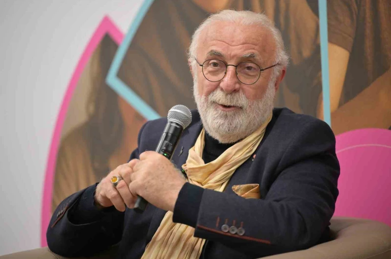 Ebru sanatının ustası sanatseverlerle buluşacak 