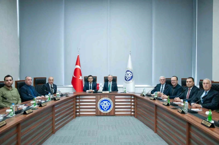 EBYÜ ile Özbekistan Orıental Unıversity arasında iş birliği protokolü imzalandı 