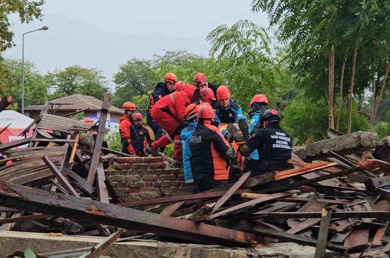 Edirne’de gerçeği aratmayan deprem tatbikatı 