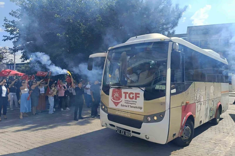 Edirne’de Türkiye Şampiyonu minik sporculara coşkulu karşılama 