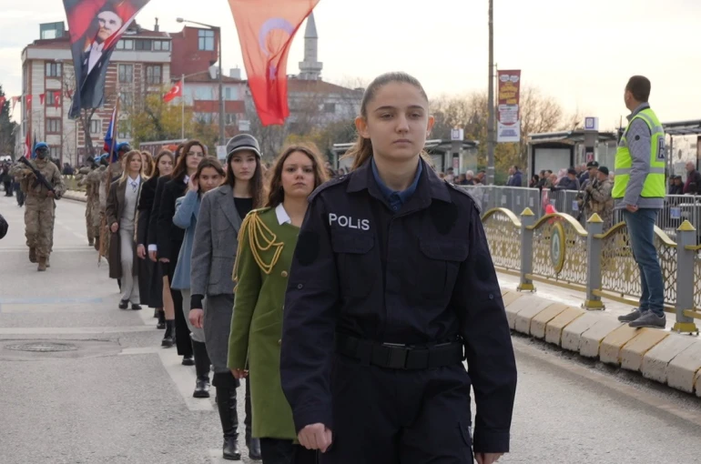 Edirne’nin kurtuluşu 103’üncü yılında coşkuyla kutlandı 