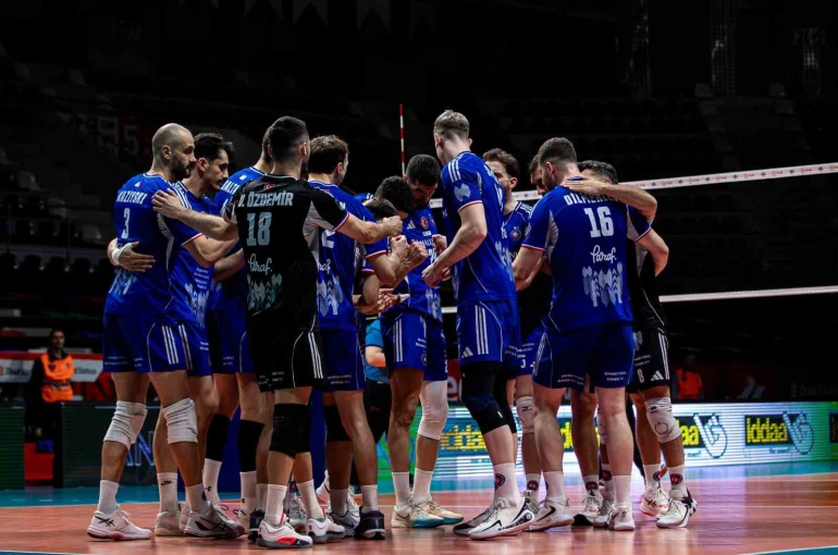 Efeler Ligi: Halkbank: 2 - Gaziantep Gençlik Spor: 3 