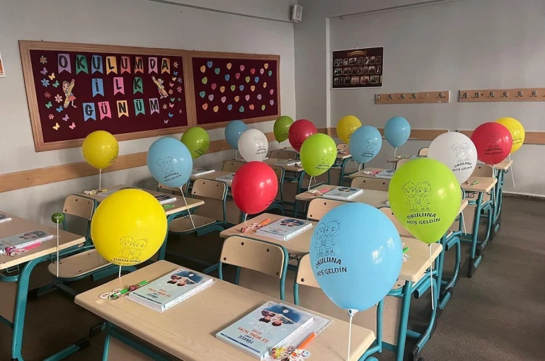 Efeler’de 65 bin 500 ücretsiz ders kitabı sıralarda hazır 