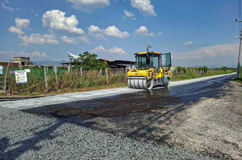 Efeler’de asfaltlama çalışmaları hız kazandı