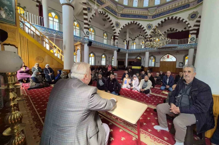 Efeler’de hacı adaylarına eğitim semineri verildi 