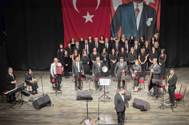 Efeler’de Müzik ve Sanat Akademisi’nden unutulmaz konser 
