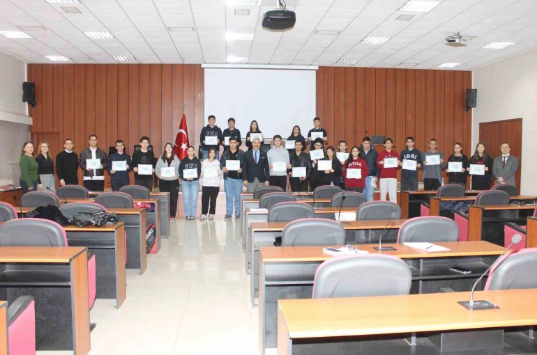 Efeler’de öğrenci meclisi yeni döneme başladı