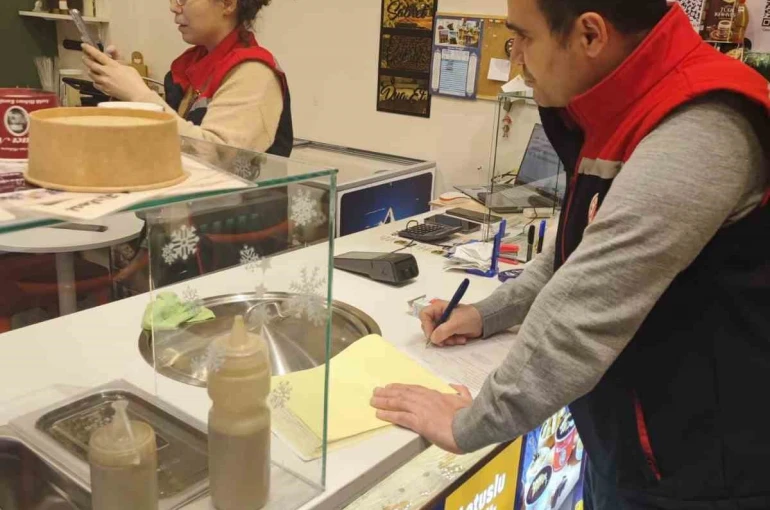 Efeler’de ’Ramazan’ denetimleri sürüyor