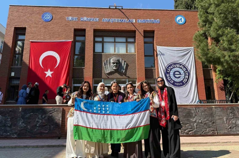 Egeli gençler ortak kültür mirasında buluşuyor 