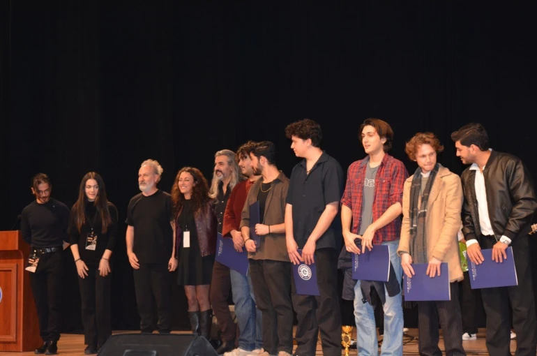 ’Ege’nin Sesi’ yarışmasının kazananı Arben Özgeçer oldu 