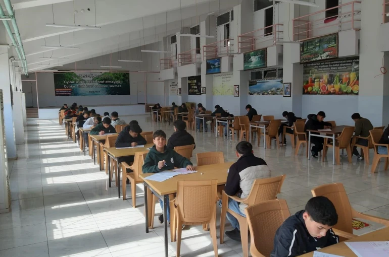 Eğil Belediyesinden öğrencilere deneme sınavı 