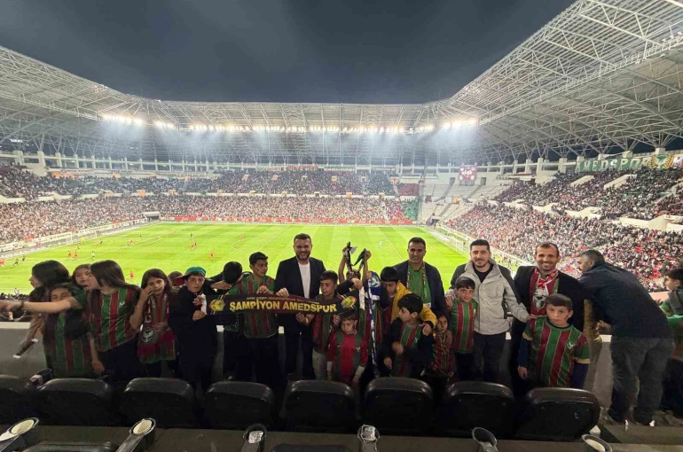 Eğil’den gelen çocuklar Amed Sportif Faaliyetler - Boluspor maçını tribünden izledi