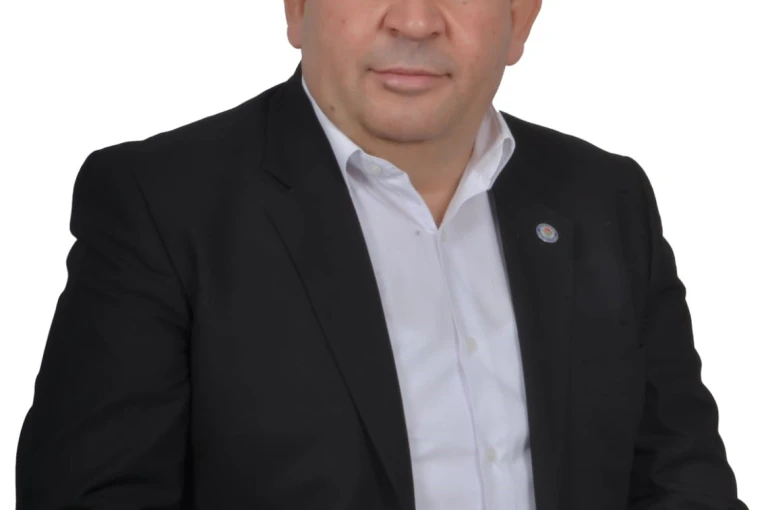 Eğitim Bir Sen Şube Başkanı Kurter, "Hayat eğitimle, eğitim öğretmenle başarılı olur" 