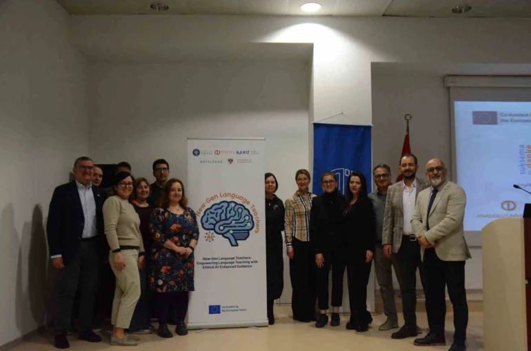 Eğitim Fakültesi’nde yapay zekâ destekli öğretmen eğitimi projesi başlatıldı 