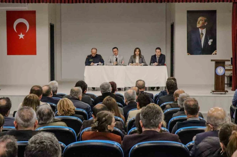 Eğitim ortamları ve okul güvenliği için toplanıldı 