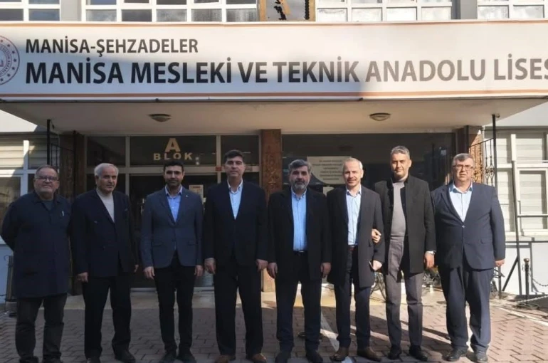 Eğitimcilerin sesi Şehzadeler’de yükseldi 