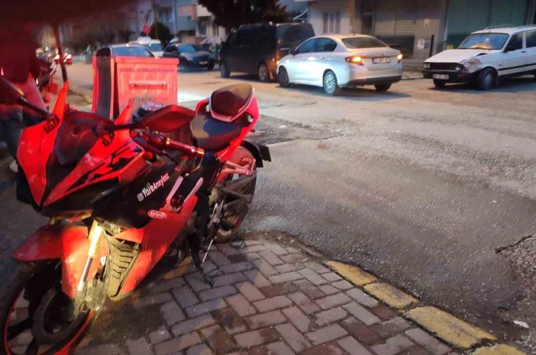 Ehliyetsiz sürücü kaza yaptı, 40 bin lira ceza yedi 