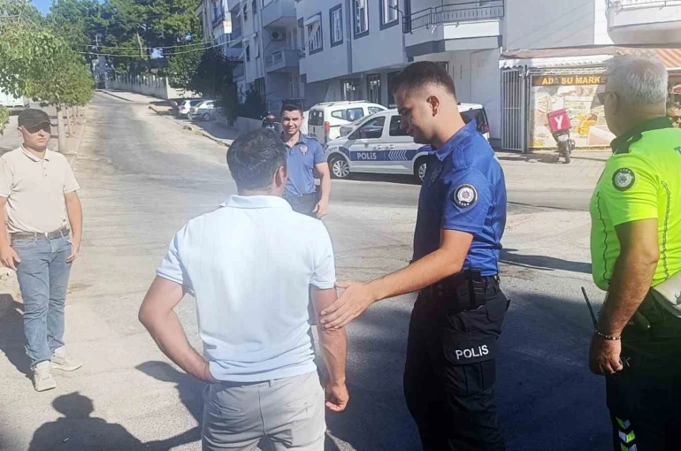 Ehliyetsiz sürücüyü korumak için yalan söyledi, karakola götürüldü 