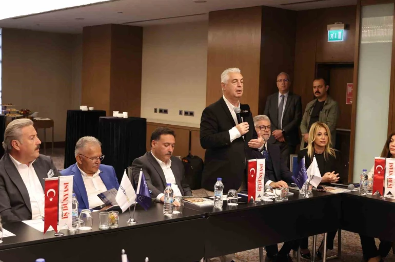 Ekonomiye Yön Verenler Zirvesi Kayseri’de yoğun katılımla gerçekleştirildi 