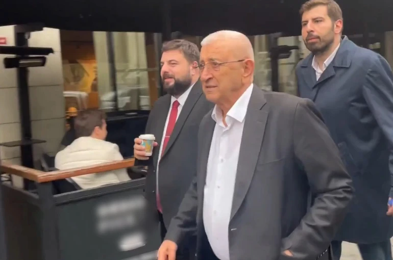Ekrem İmamoğlu’nun babası Hasan İmamoğlu hakkında suç duyurusu talebi