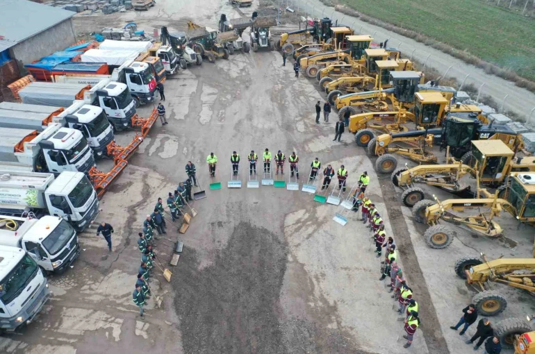 Elazığ Belediyesi karla mücadeleye hazır 