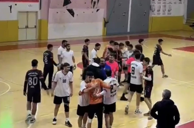 Elazığ Gençlik Spor hentbolda 5’te 5 yaptı 