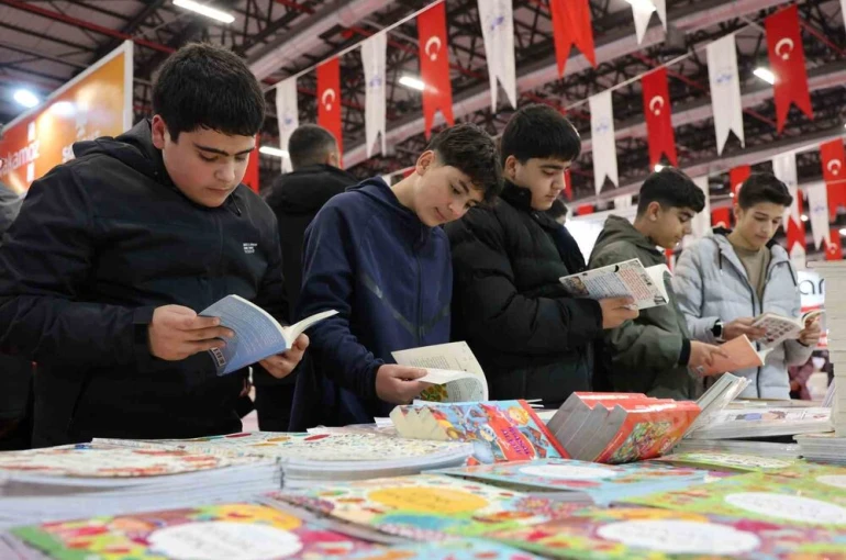 Elazığ’da "6. Kitap Fuarı" kapılarını açtı 