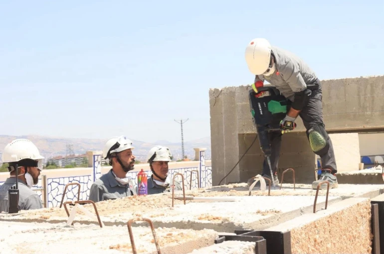 Elazığ’da arama kurtarma eğitimleri sürüyor 