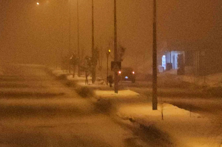 Elazığ’da gece saatlerinde sis etkili oldu