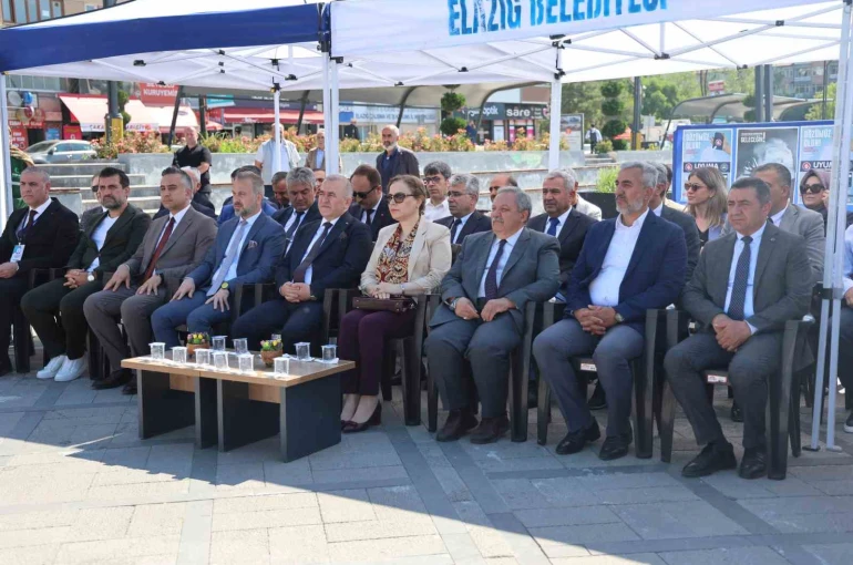 Elazığ’da "Hayat Boyu Öğrenme Şenliği" yoğun katılımla başladı 