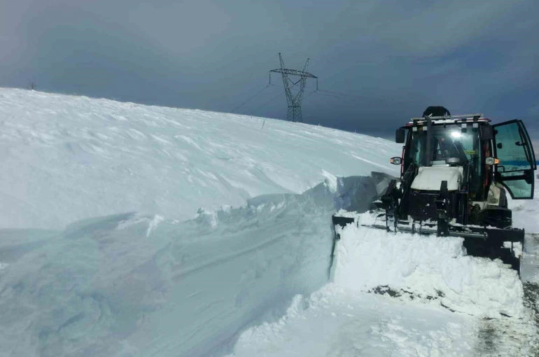 Elazığda kapalı köy yolları ulaşıma açıldı 