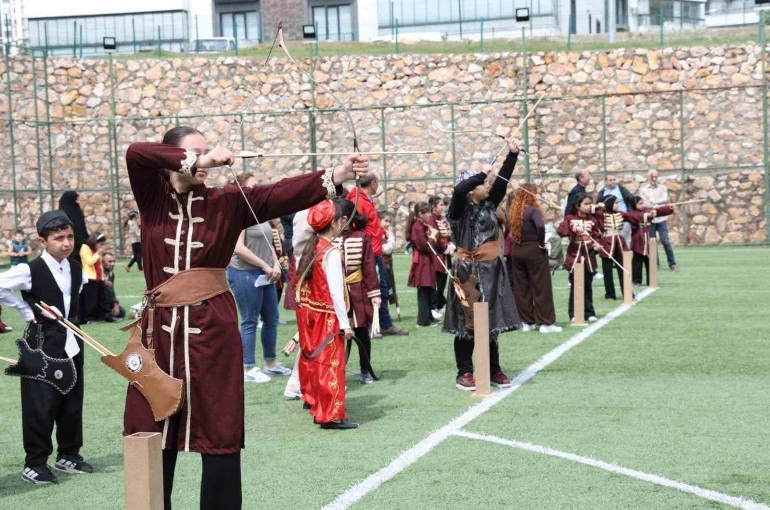 Elazığ’da okul sporlarında büyük heyecan 