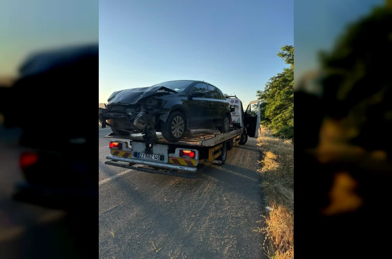 Elazığ’da otomobil şarampole uçtu: 1 yaralı 