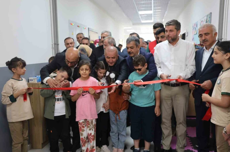 Elazığ’da ’Özel Sınıf’ düzenlenen törenle açıldı 