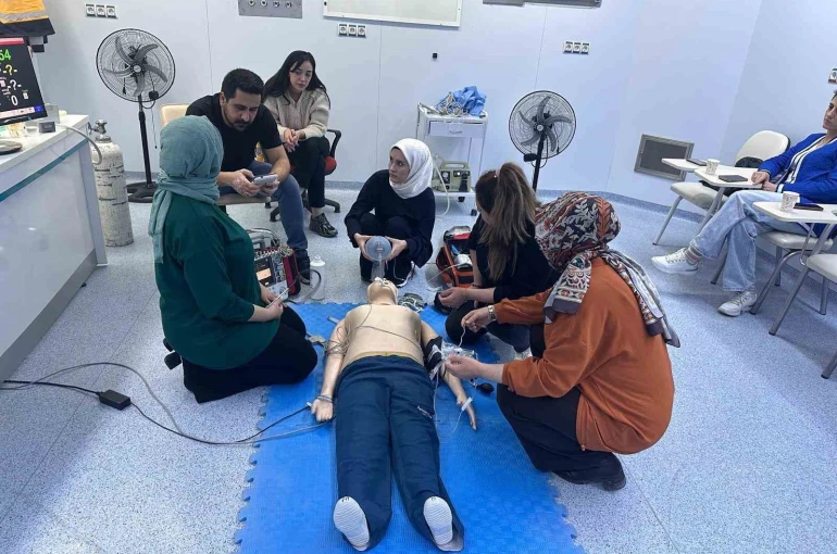 Elazığ’da sağlık personeline temel eğitim verildi 