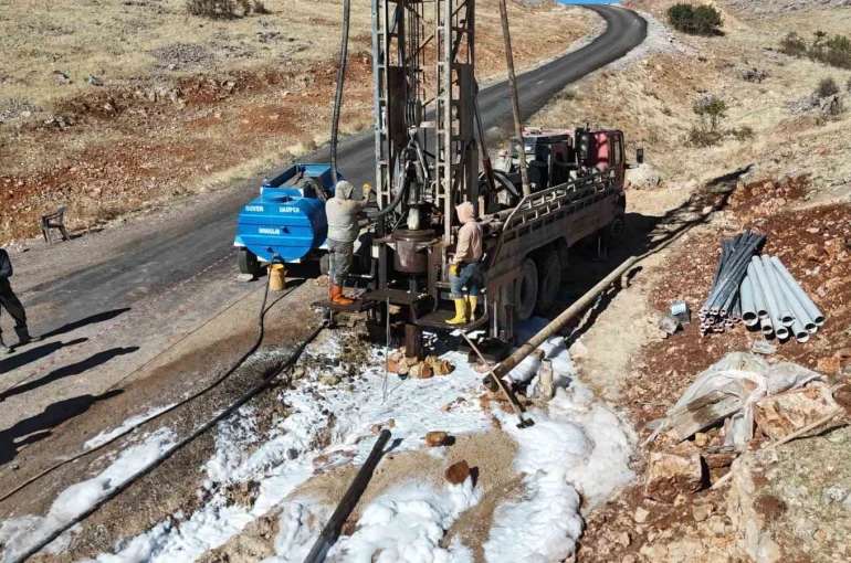 Elazığ’ın bir köyünde daha su hasreti sona erdi 