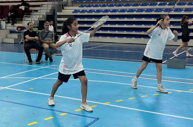Elazığlı badmintoncular Türkiye finallerinde