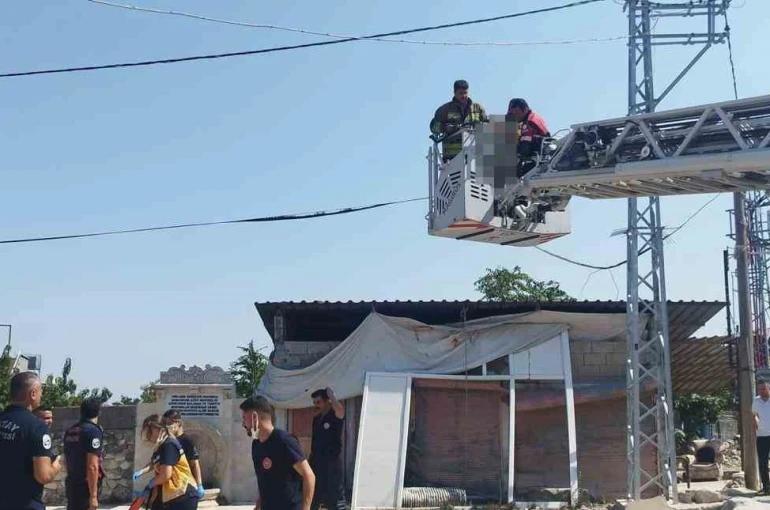 Elektrik direğinde erkek cesedi bulundu