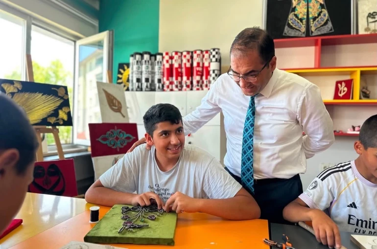 Eleşkirt Gençlik Merkezi’nde yaz kulübü coşkusu 