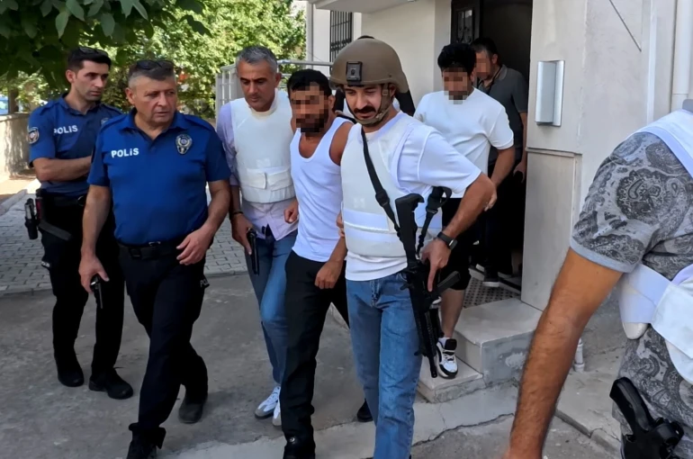 Eli tüfekli şahıs film sahnelerini aratmayan operasyonla böyle yakalandı 