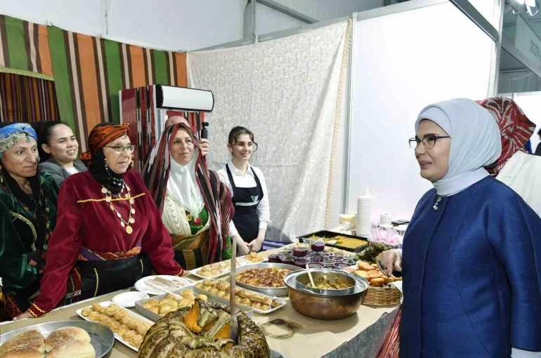Emine Erdoğan, 5. Rize Gastronomi Günleri’ne katıldı: "Bu anlamlı buluşma, Rize’nin kültürel hafızasını da geleceğe taşıyan bir adım" 