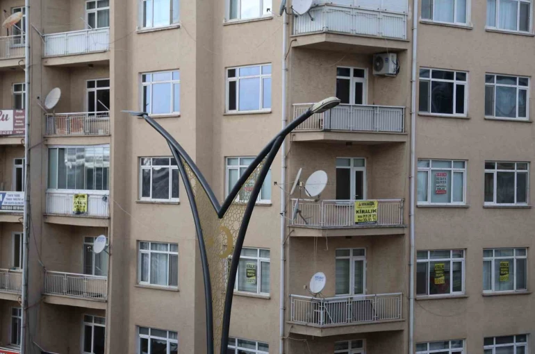 Emlakçılarda, yetki belgesi dönemi başlıyor 