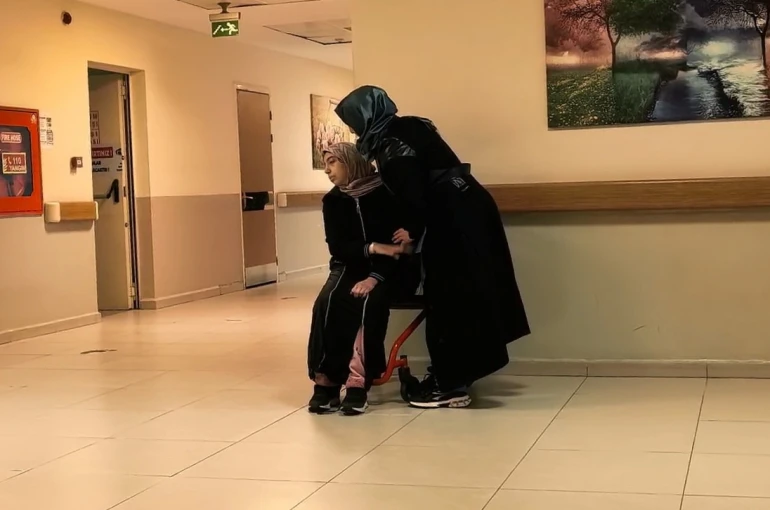 Emzirdiği bebeği soluksuz kalıp öldü 